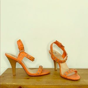 Nice cream orange heels